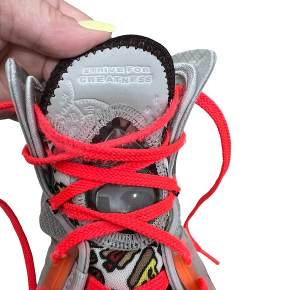 Nike LeBron 19 Fast Food Basketball men's sneakers size 8 - Picture 8 of 14